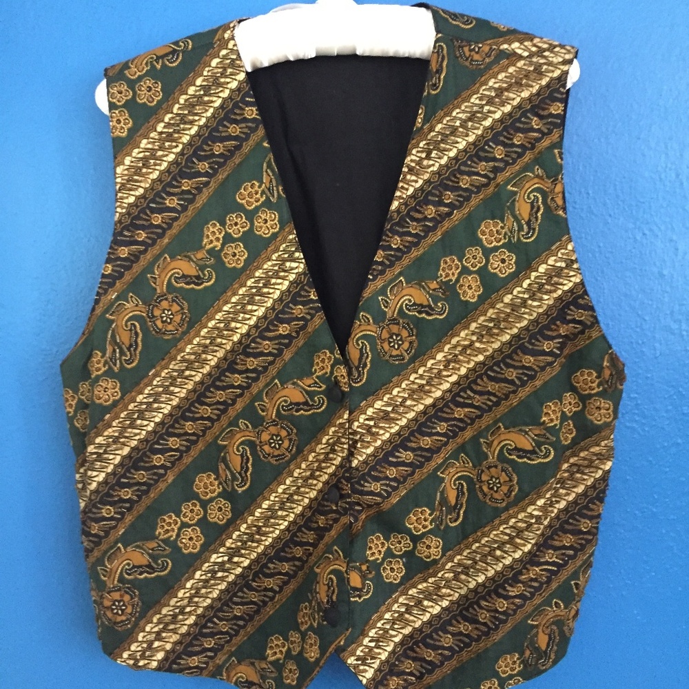 🎇BIG PRICE DROP - Vest beaded